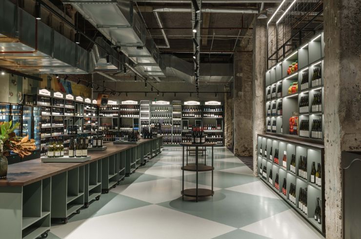 New Rodd and Gun Store